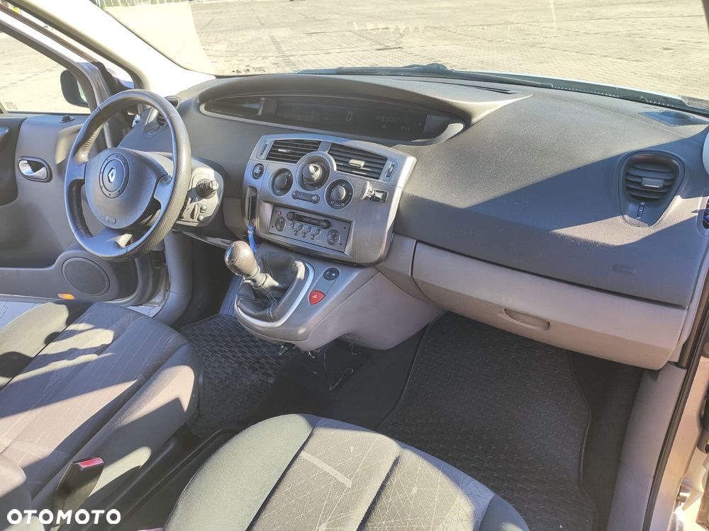 Renault Scenic - 9
