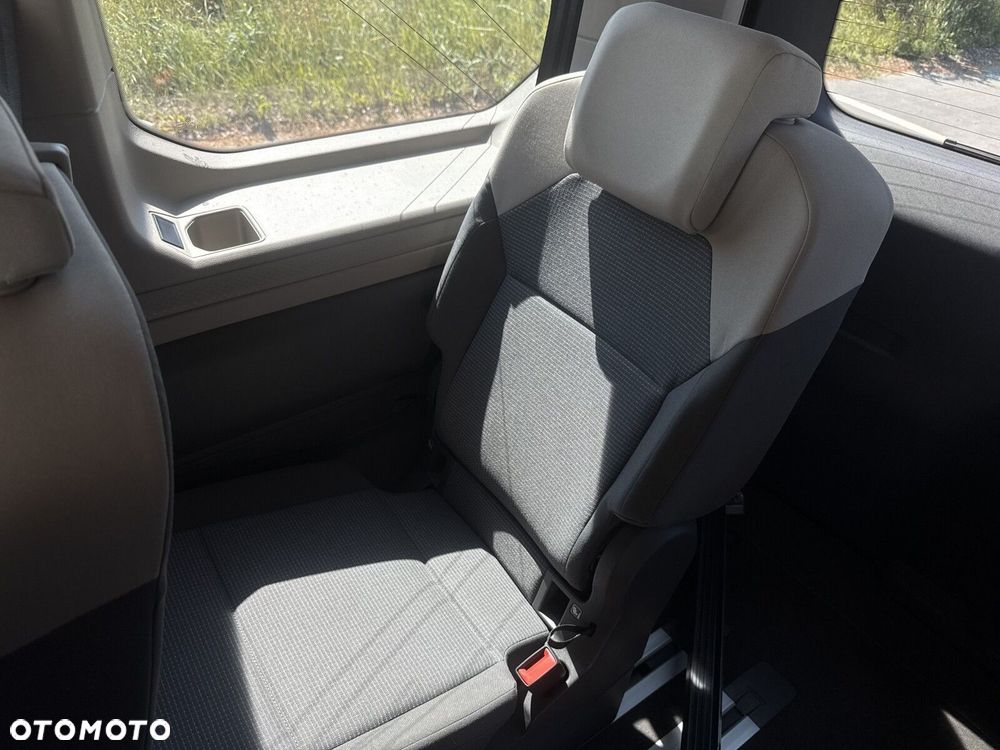 Volkswagen Multivan 2.0 TDI L1 Family DSG - 36