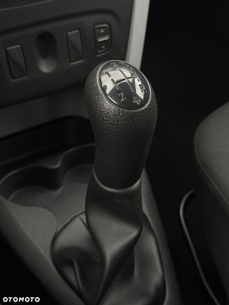 Dacia Sandero 1.2 16V 75 Essentiel - 19