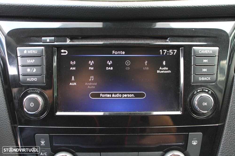 Nissan Qashqai 1.5 dCi N-Connecta J18+Led - 20