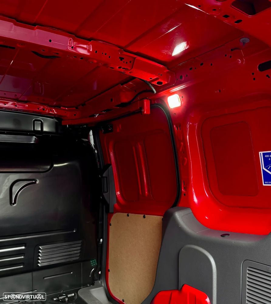 Ford Transit Connect Active - 26
