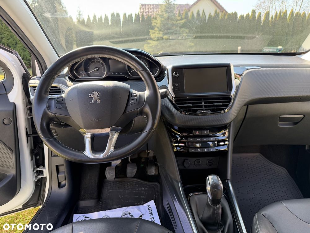 Peugeot 2008 1.6 e-HDi Allure S&S - 4