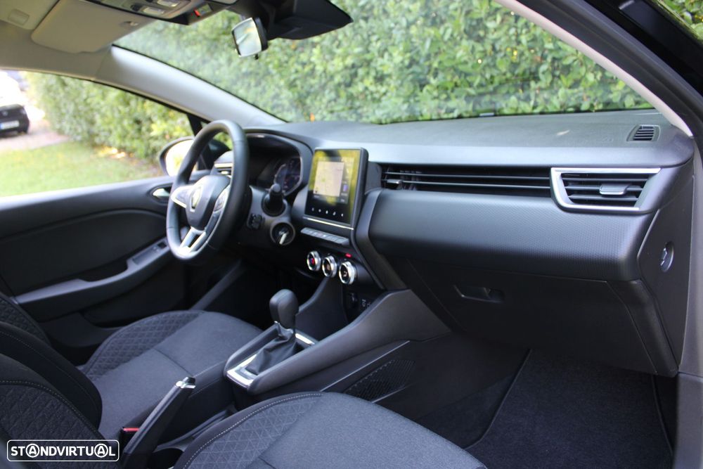 Renault Clio 1.6 E-Tech Edition One - 36
