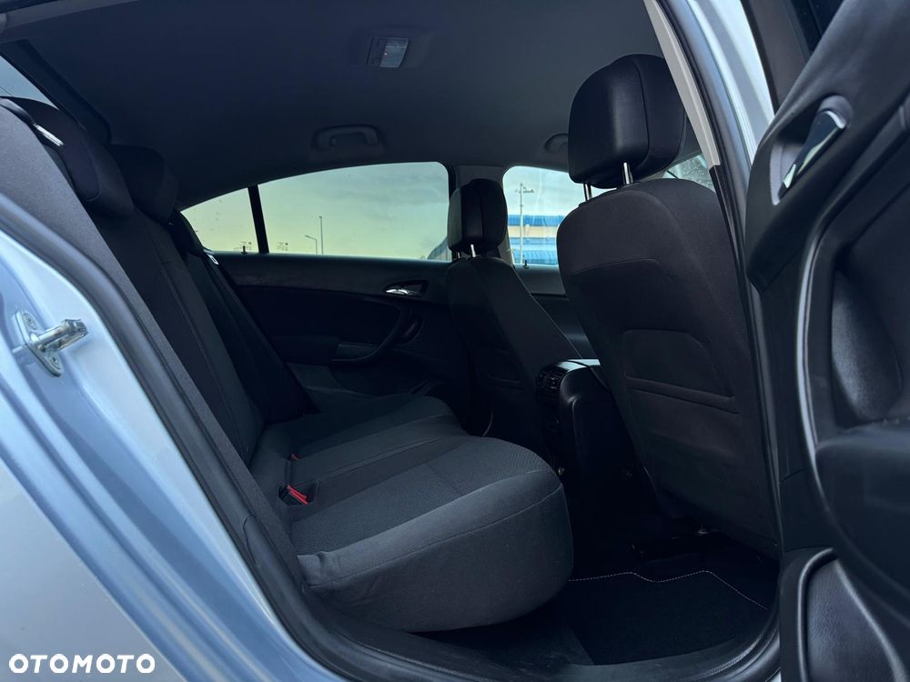 Opel Insignia 2.0 CDTI automatik Sport - 25
