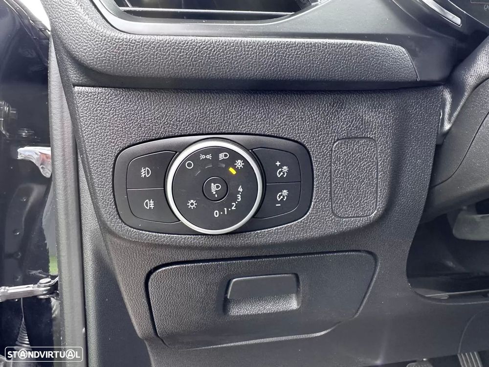 Ford Focus 1.0 EcoBoost S&S TITANIUM - 22