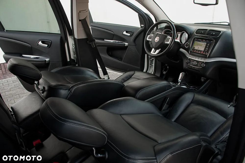 Fiat Freemont 2.0 Multijet 16V DPF Automatik Allrad Black Code - 3