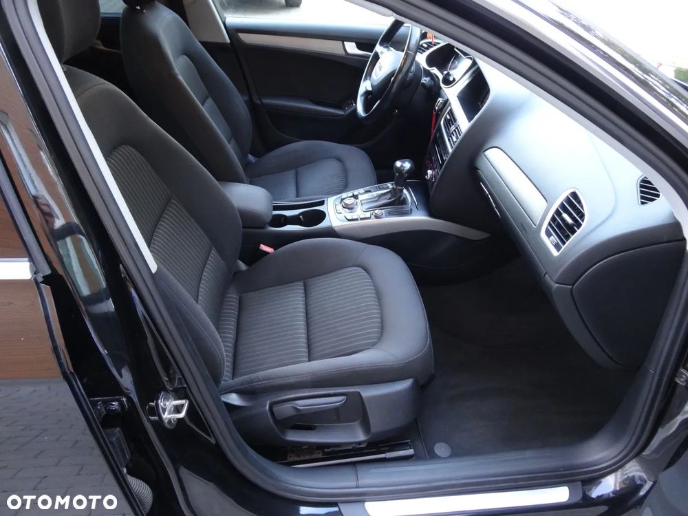 Audi A4 Avant 2.0 TDI Multitronic - 25