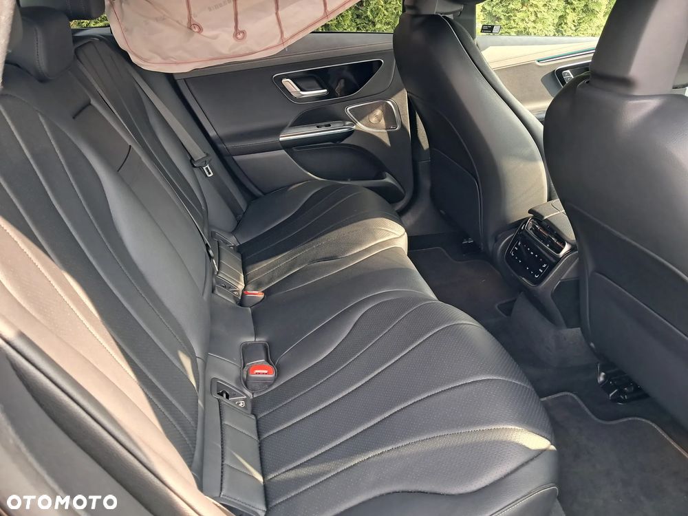 Mercedes-Benz EQE - 20