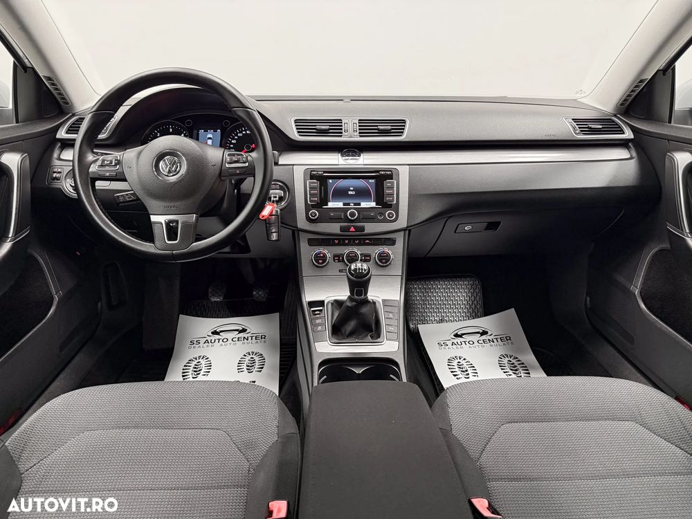 Volkswagen Passat 2.0 Blue TDI SCR Comfortline - 6
