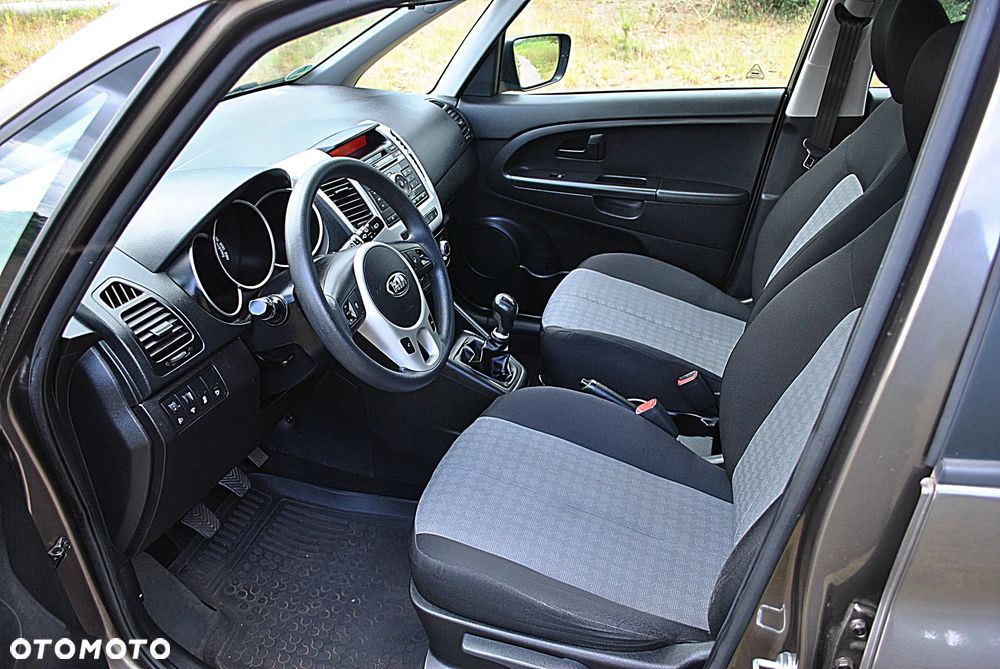 Kia Venga 1.4 CVVT Business Line - 8