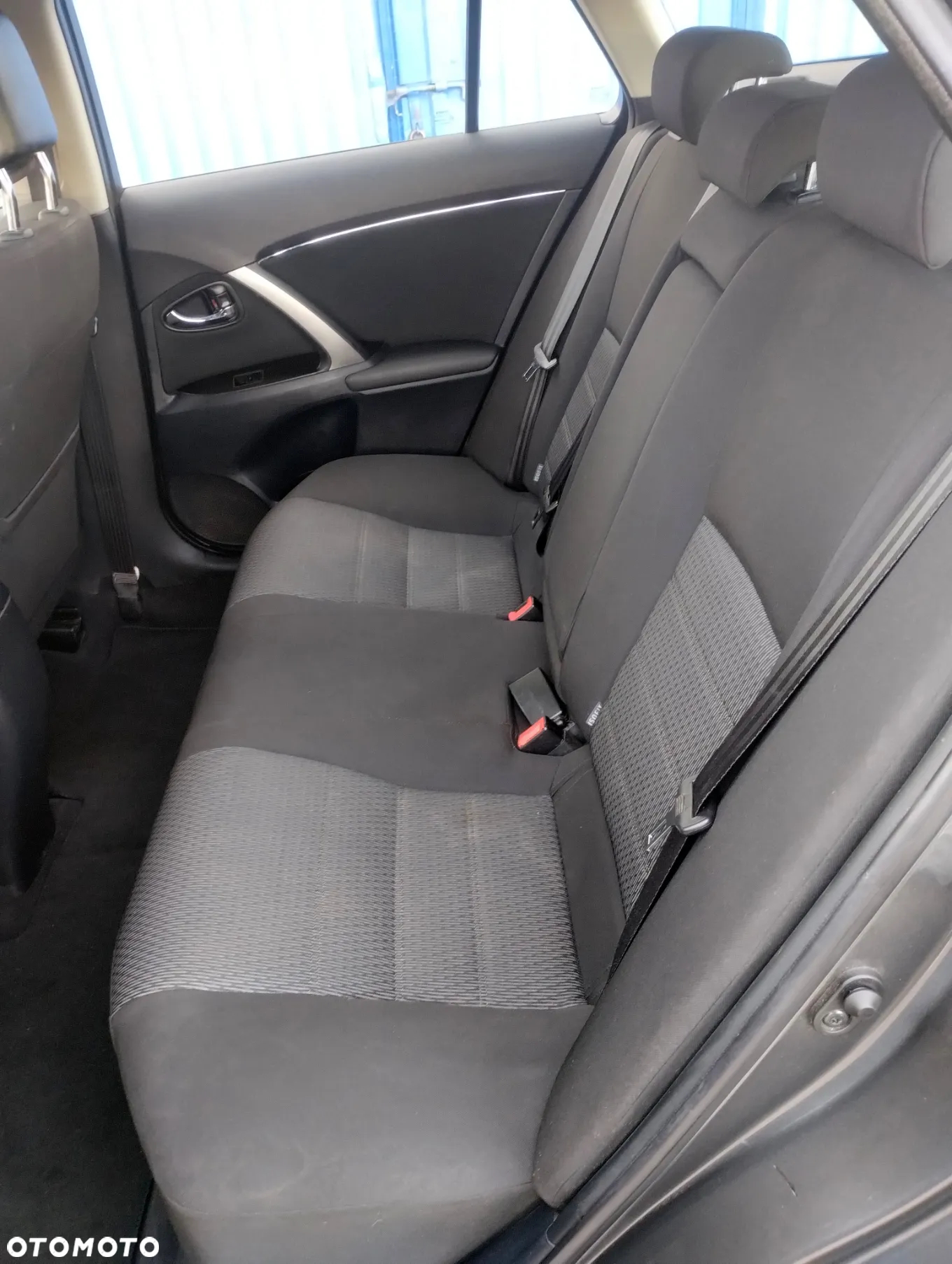Toyota Avensis 1.8 Premium - 21