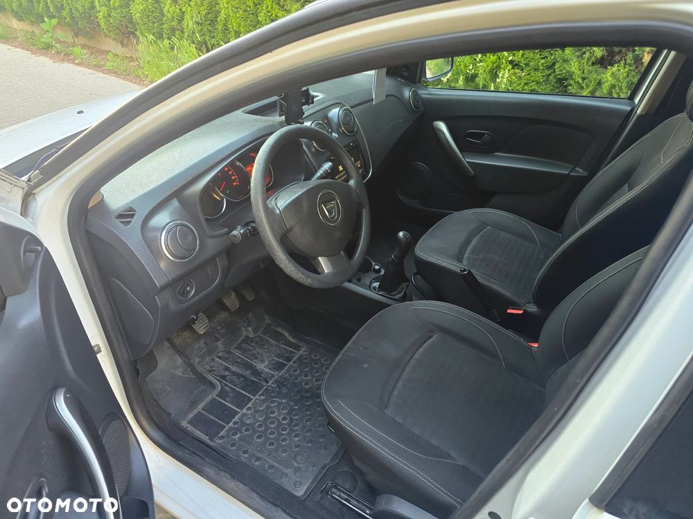 Dacia Logan 1.2 16V 75 Ambiance - 5