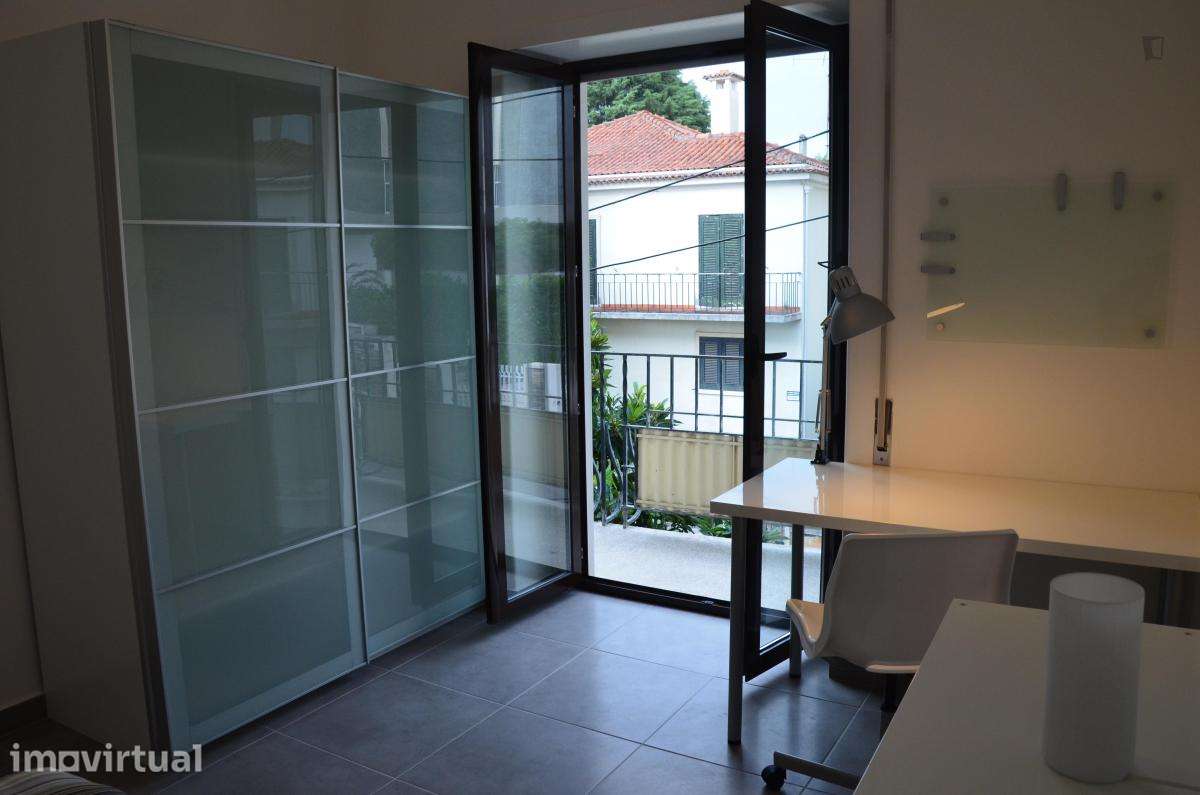 Quarto - localizado em Cidral Coimbra - Grande imagem: 2/12