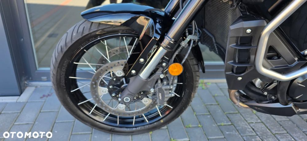 Honda VFR - 29