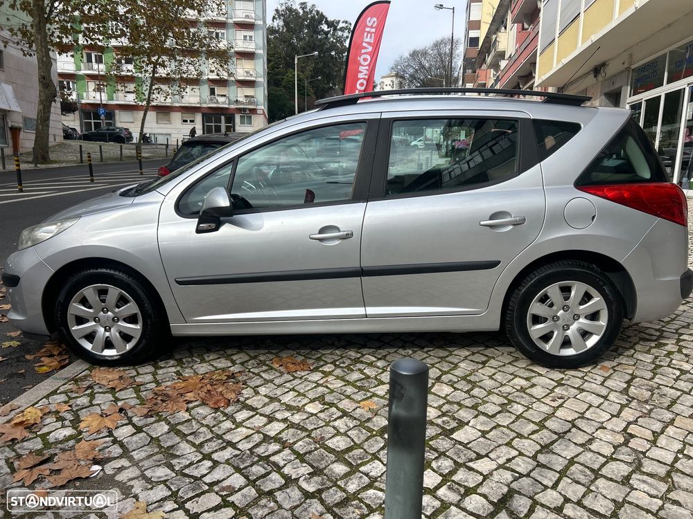 Peugeot 207 SW 1.4 Trendy - 8