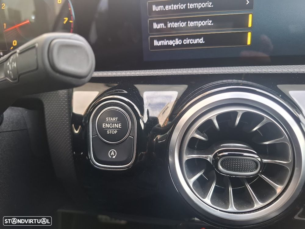 Mercedes-Benz A 200 7G-DCT AMG Line - 33