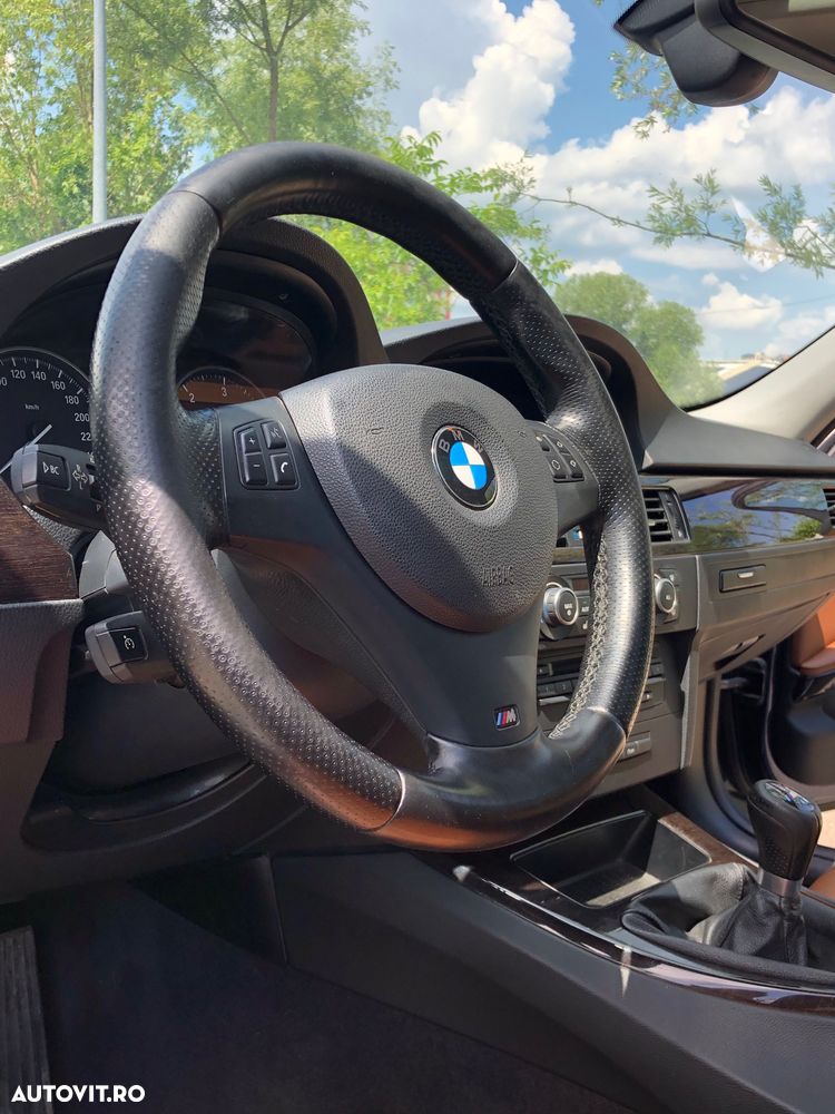 BMW Seria 3 320d DPF Edition Sport - 17