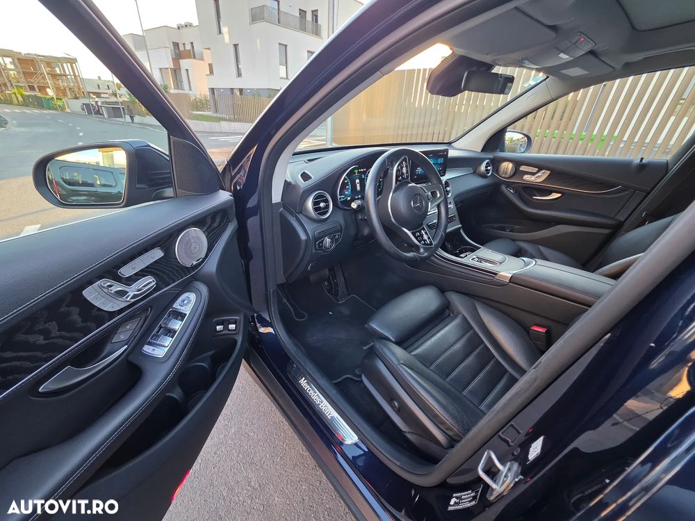 Mercedes-Benz GLC 300 e 4Matic 9G-TRONIC Exclusive - 5