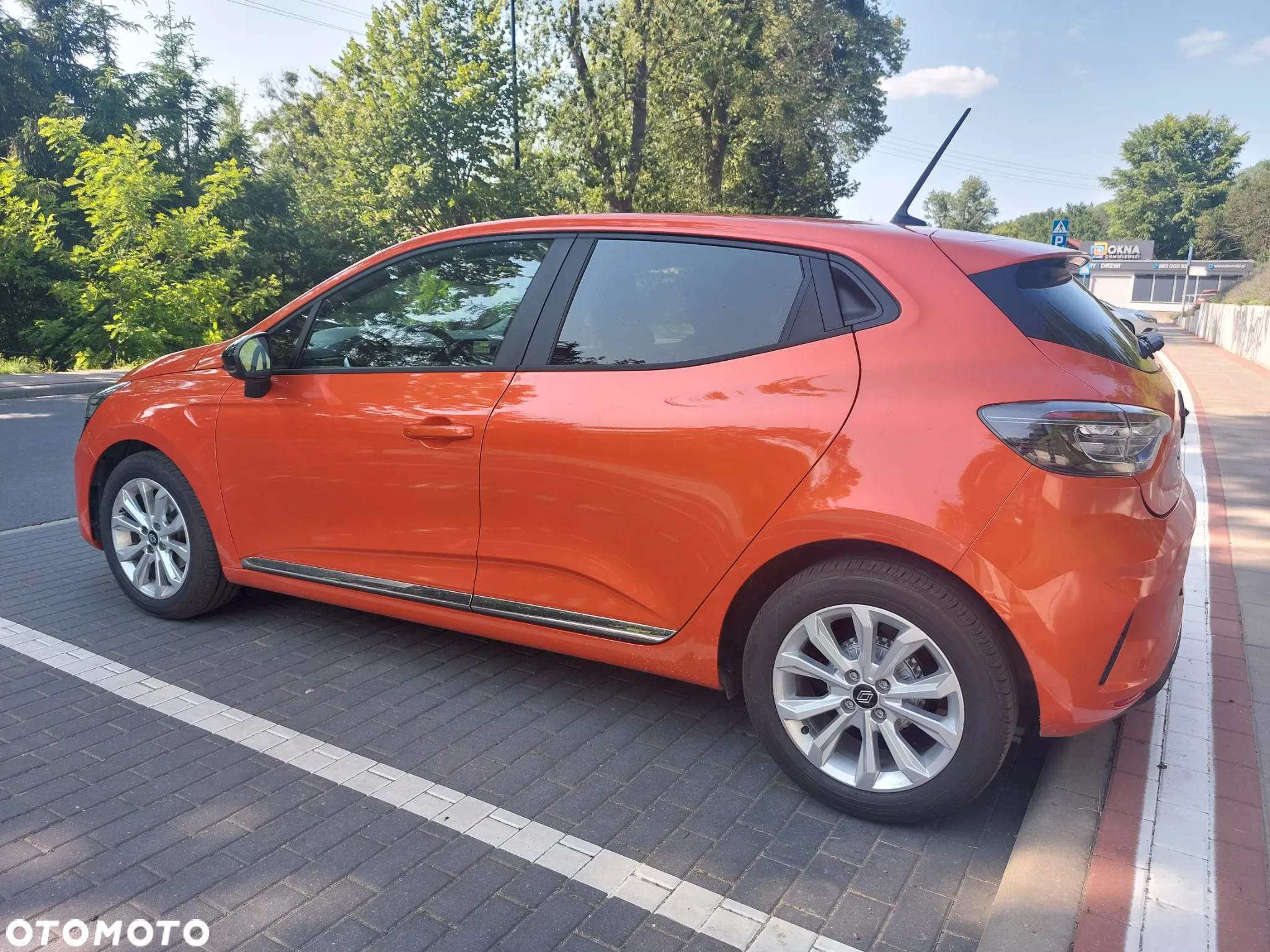 Renault Clio 1.0 TCe Evolution - 10