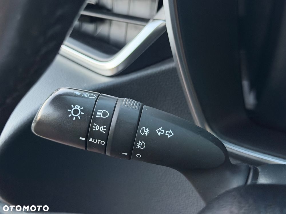 Toyota Corolla 1.8 Hybrid Comfort - 31