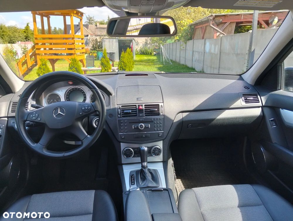 Mercedes-Benz Klasa C 180 T Kompressor Automatik BlueEFFICIENCY Avantgarde - 5