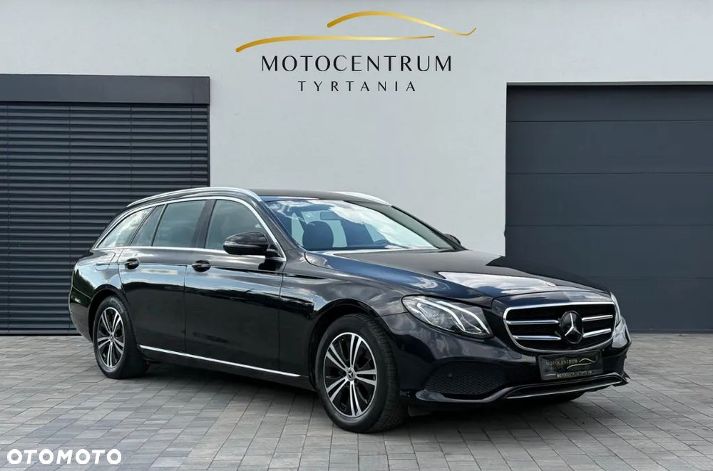 Mercedes-Benz Klasa E 200 d 9G-TRONIC Exclusive - 1