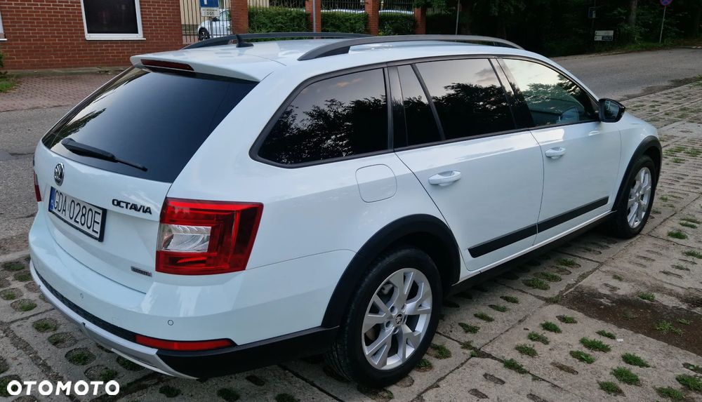 Skoda Octavia Scout 2.0 TDI 4x4 - 4