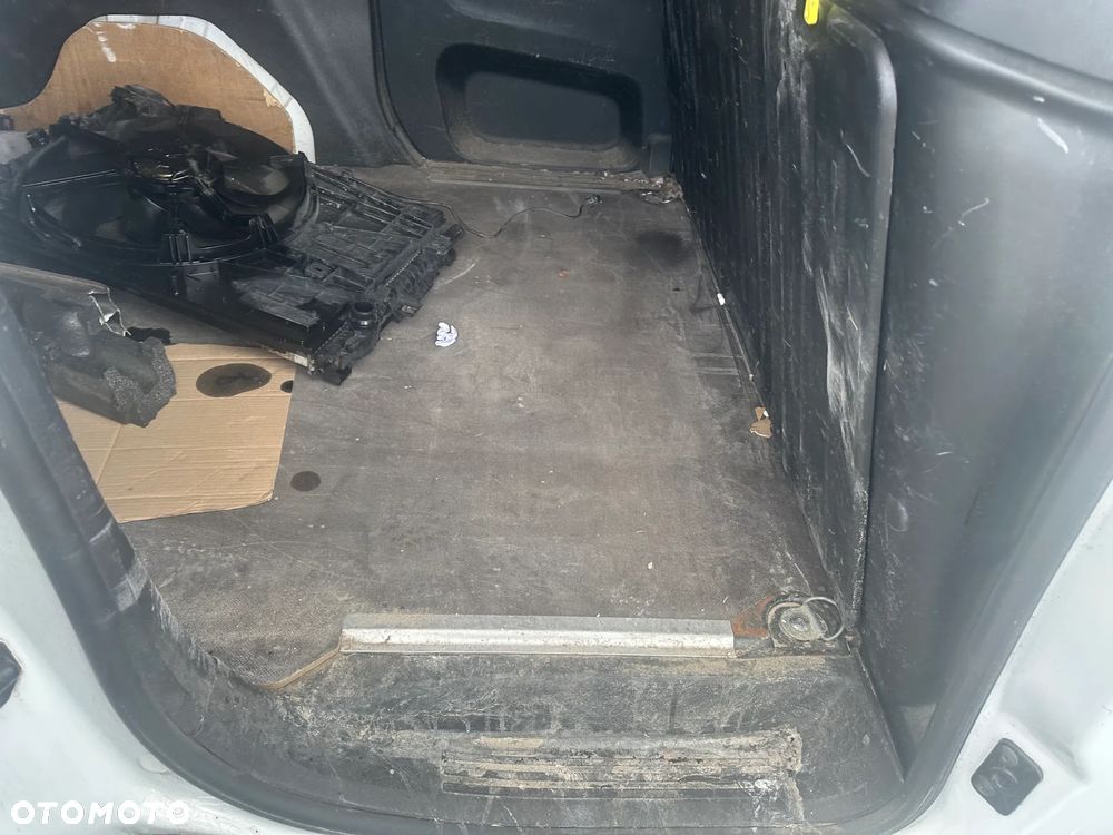 Opel COMBO - 10