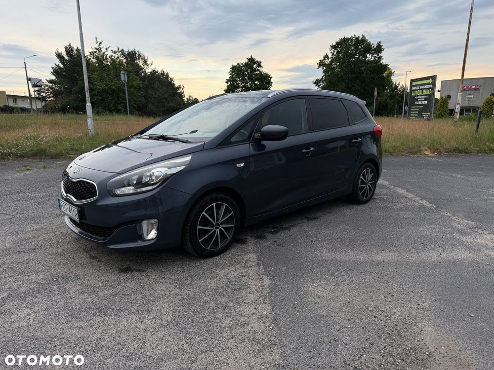 Kia Carens 1.7 CRDi M 7os EU6 - 3