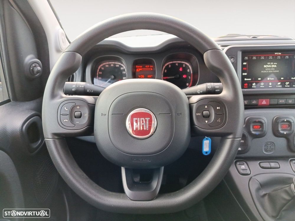 Fiat Panda 1.0 Hybrid City Cross — fotografia 12