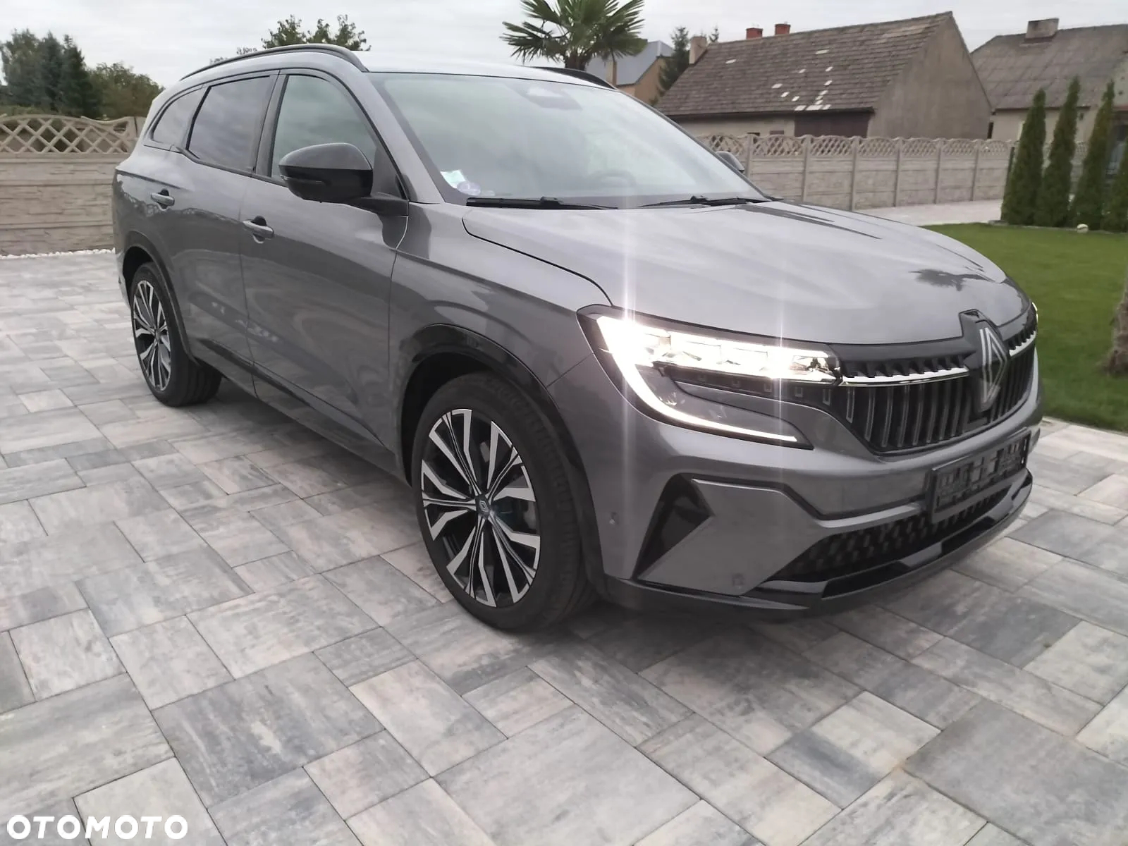 Renault Espace Full Hybrid E-TECH 200 Iconic 5-Sitzer - 4
