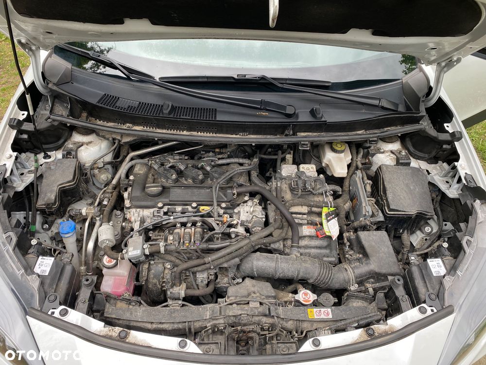 Toyota Yaris 1.5 VVT-i GR SPORT - 16