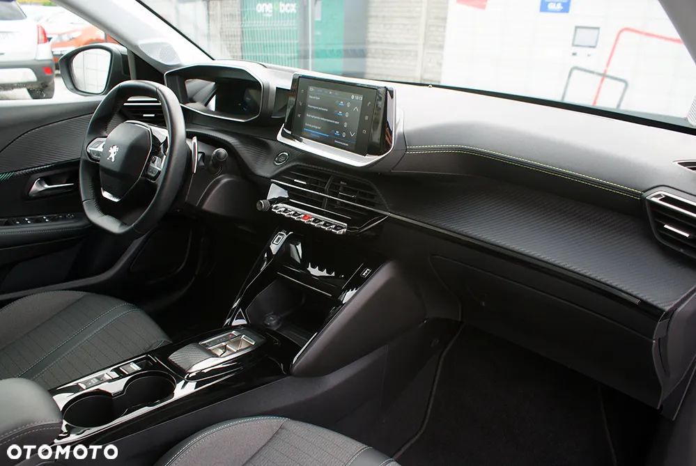 Peugeot 208 1.2 PureTech Allure S&S EAT8 - 4