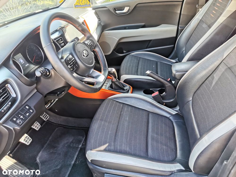 Kia Stonic 1.6 CRDi Vision - 3