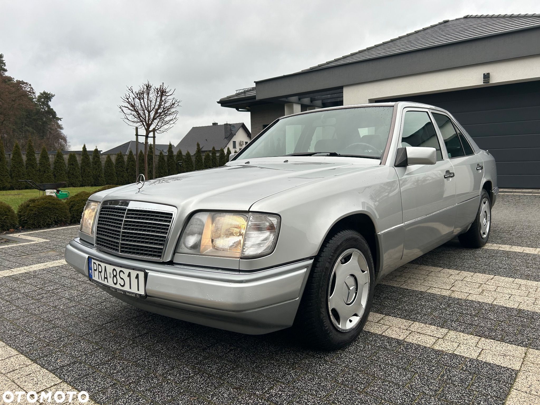Mercedes-Benz Klasa E 200 T Elegance - 1