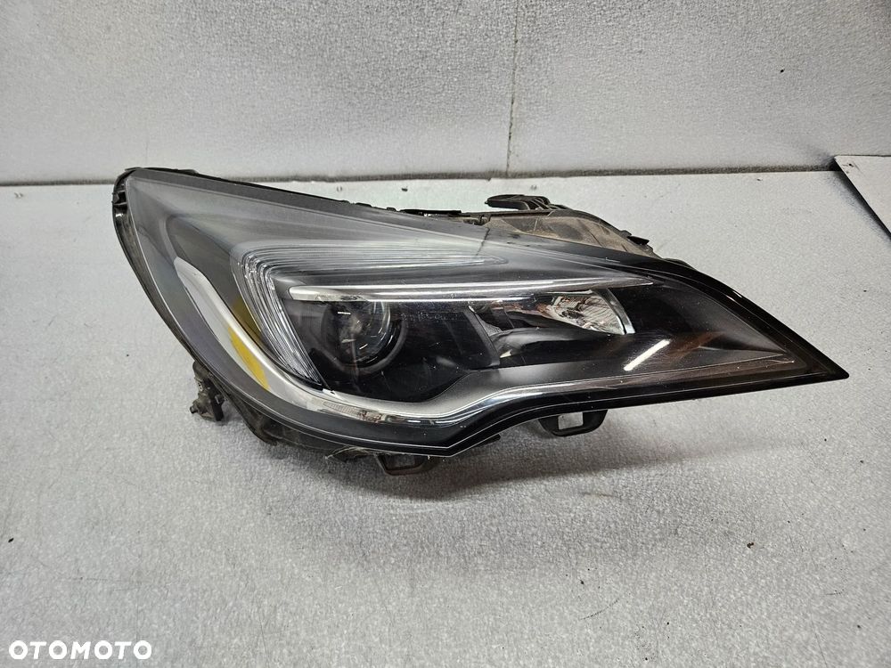 Astra K lampa przód prawa