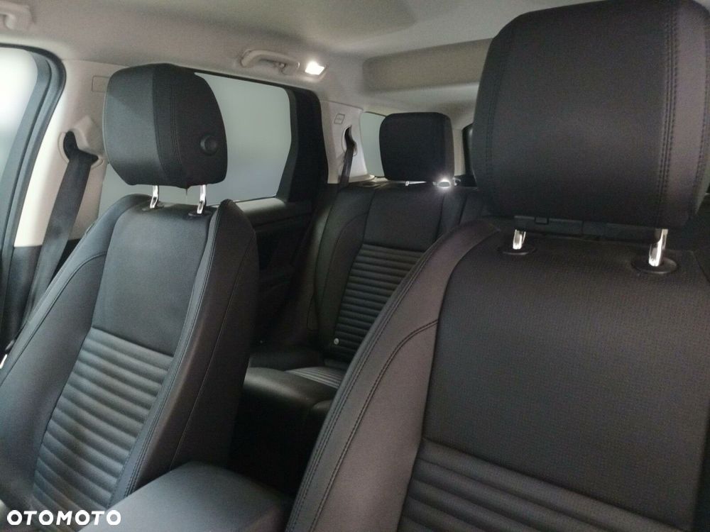 Land Rover Discovery Sport - 12