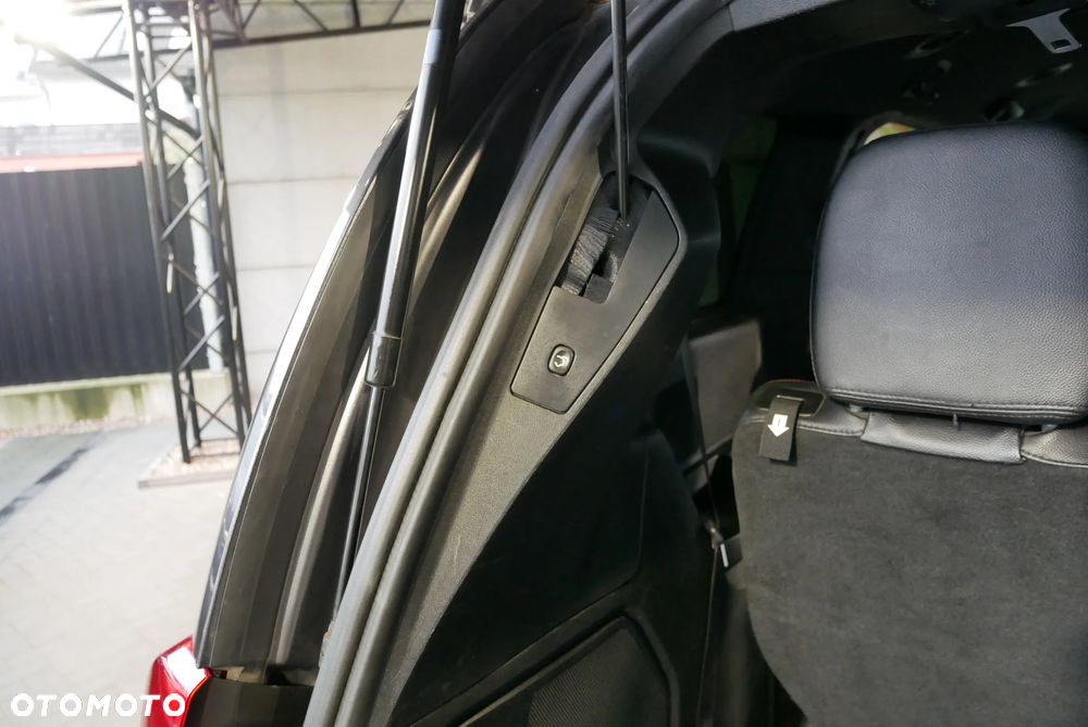 Dodge Grand Caravan - 13