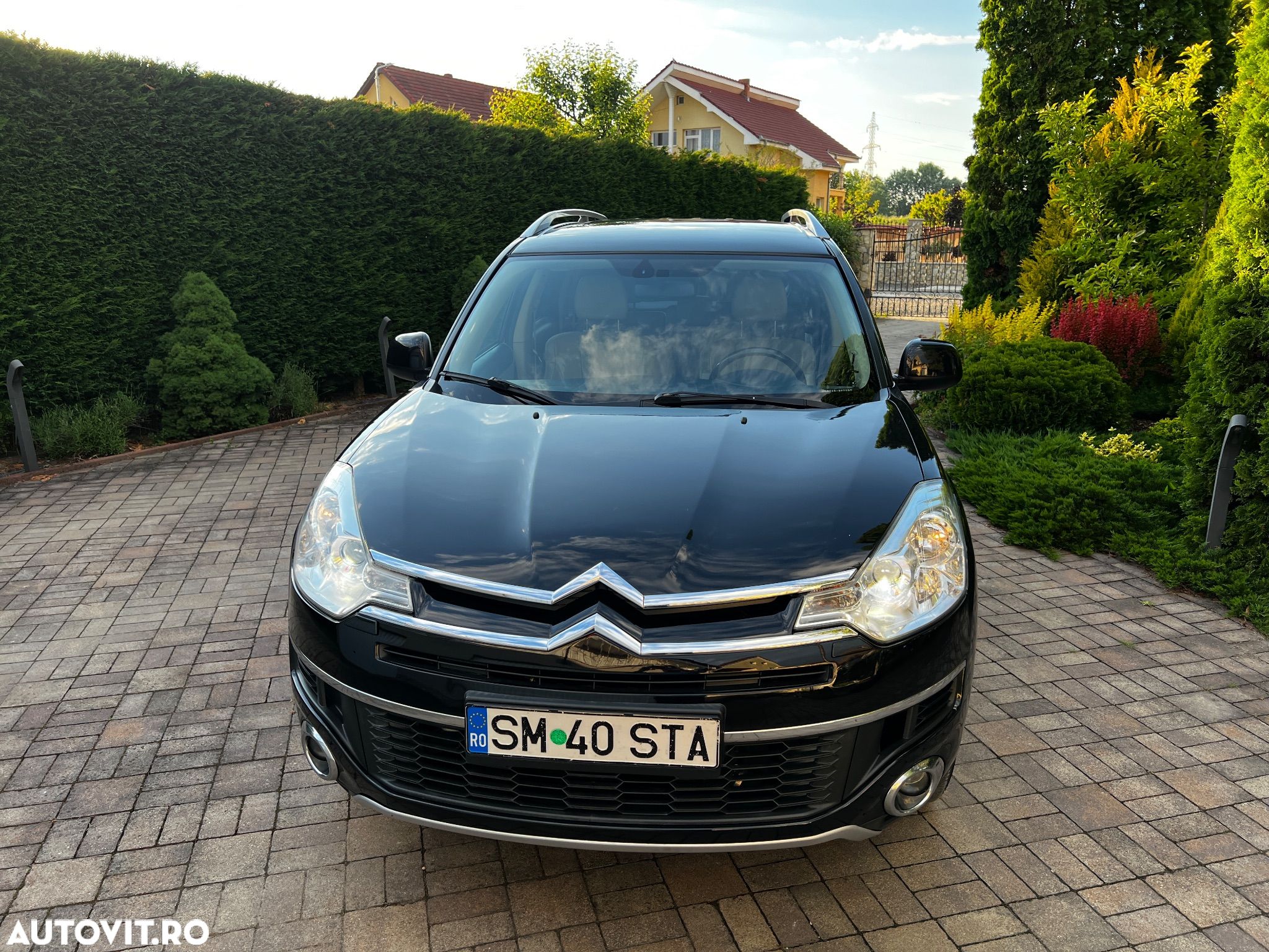 Citroën C-Crosser 2.2 HDI Confort Aut. - 1