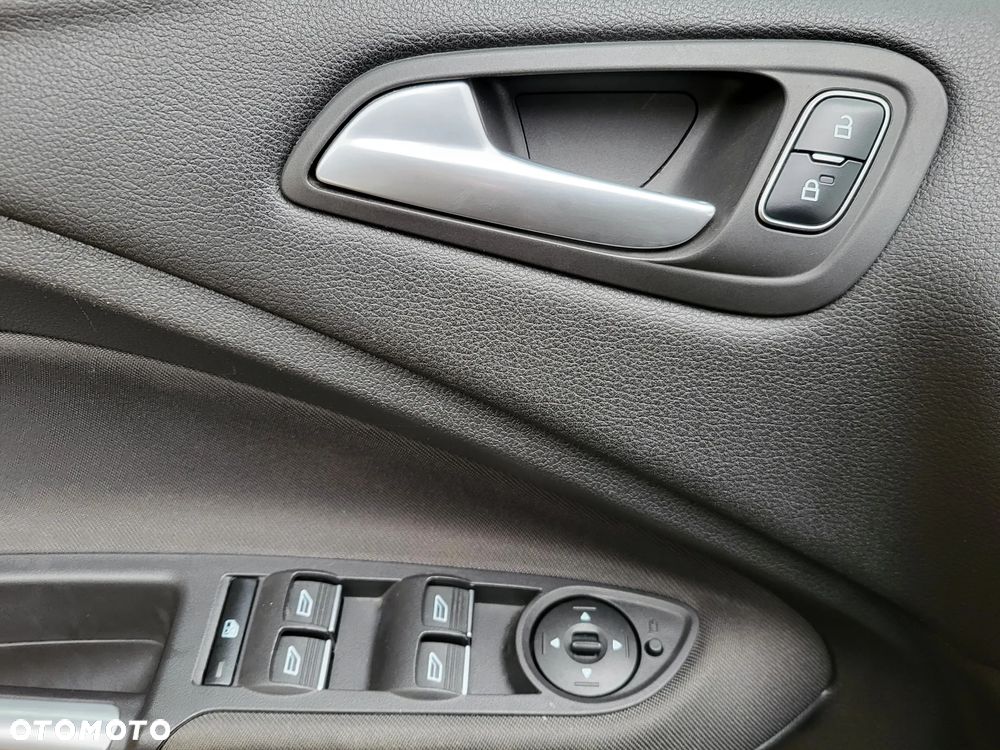 Ford C-MAX 2.0 TDCi Start-Stop-System Titanium - 21