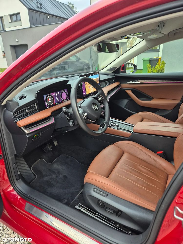 Skoda Superb 2.0 TSI 4x4 L&K DSG - 19