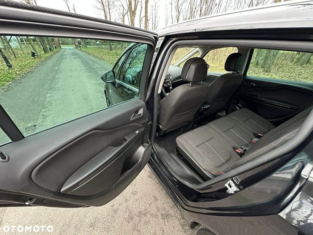 Opel Zafira - 21