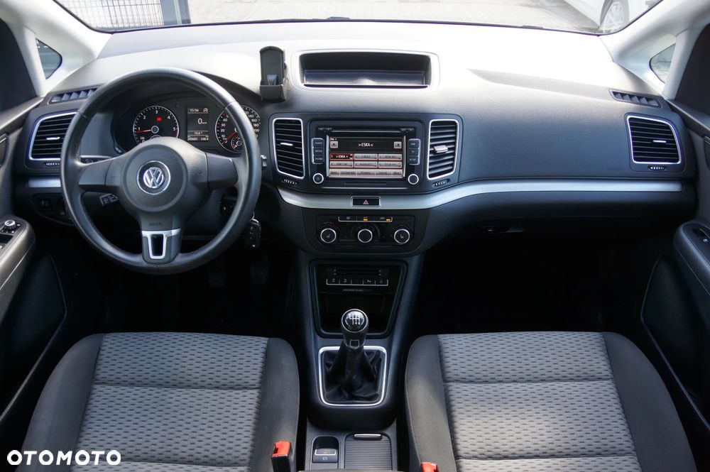Volkswagen Sharan 2.0 TDI 4MOTION Blue Motion Life - 11