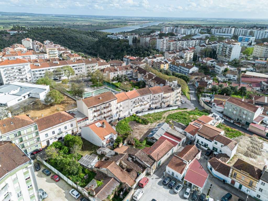 Terreno no centro de Santarém - Grande imagem: 4/8