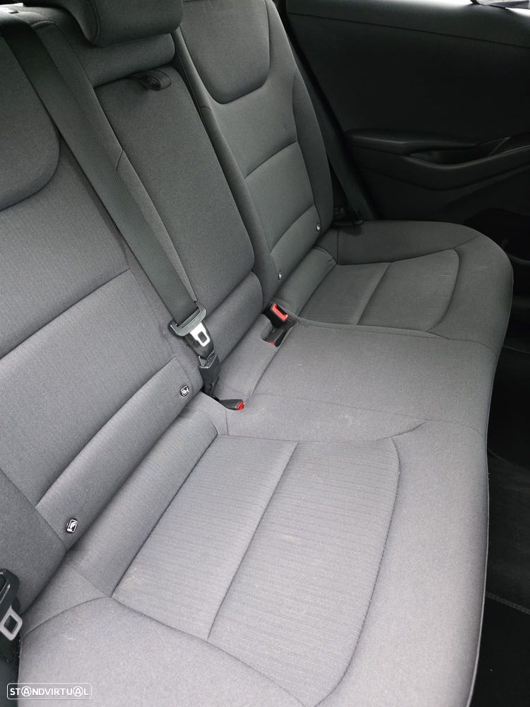 Hyundai Ioniq 1.6 GDI HEV - 6