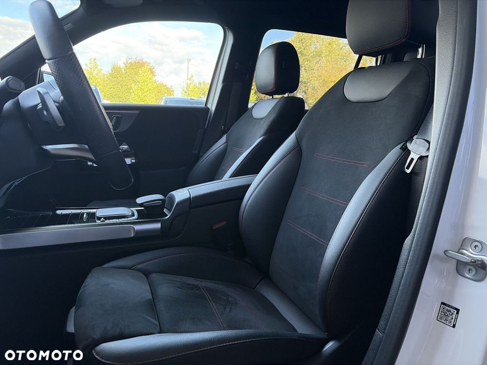 Mercedes-Benz EQB 300 66.5kWh 4-Matic AMG - 14