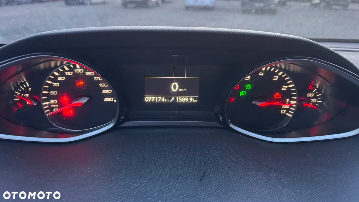Peugeot 308 1.2 PureTech Allure S&S - 24