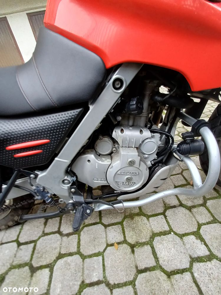 BMW F - 15