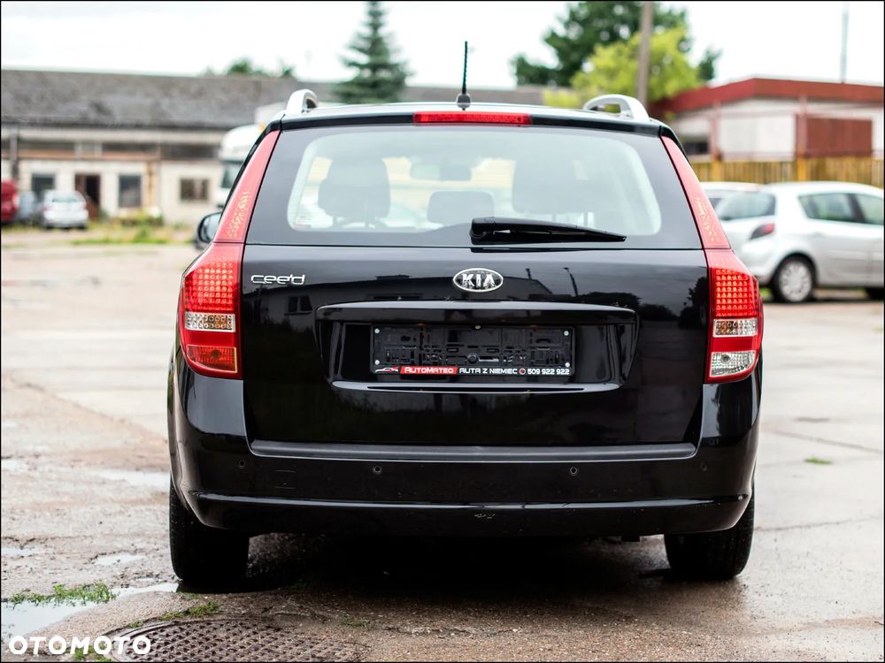 Kia Ceed - 7