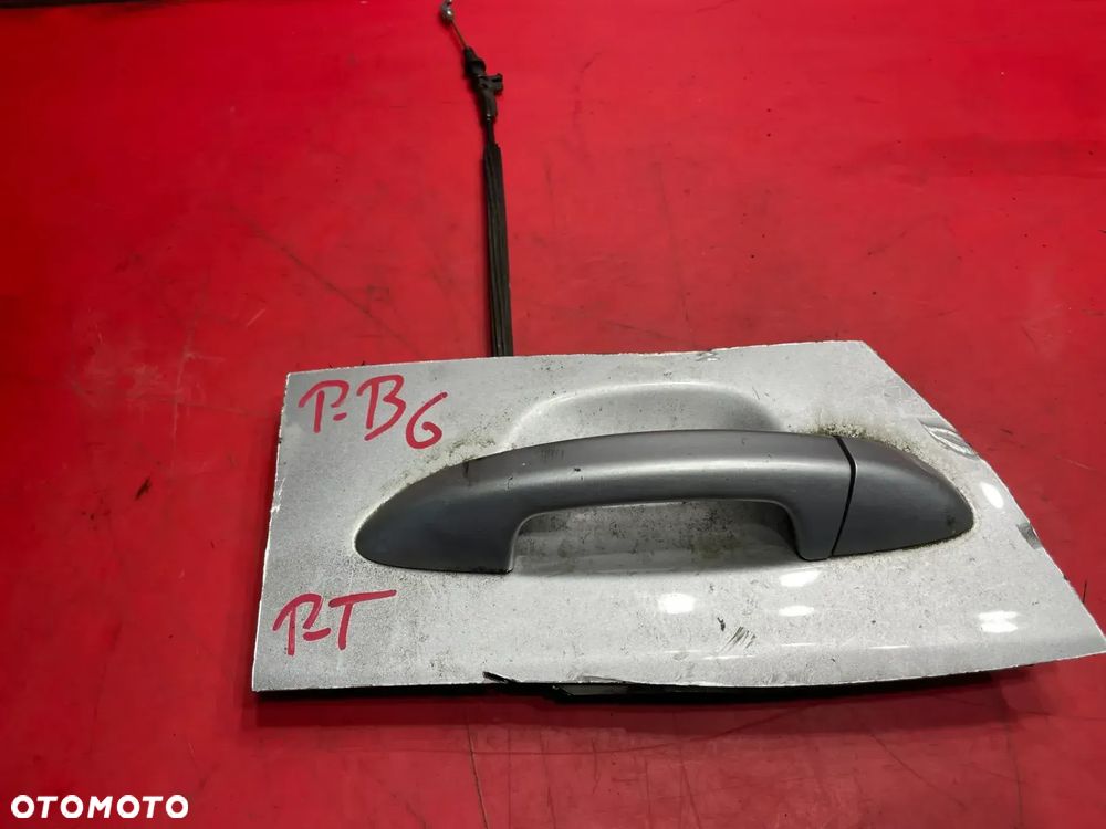 VW PASSAT B6 KLAMKA TYŁ PRAWA - 1